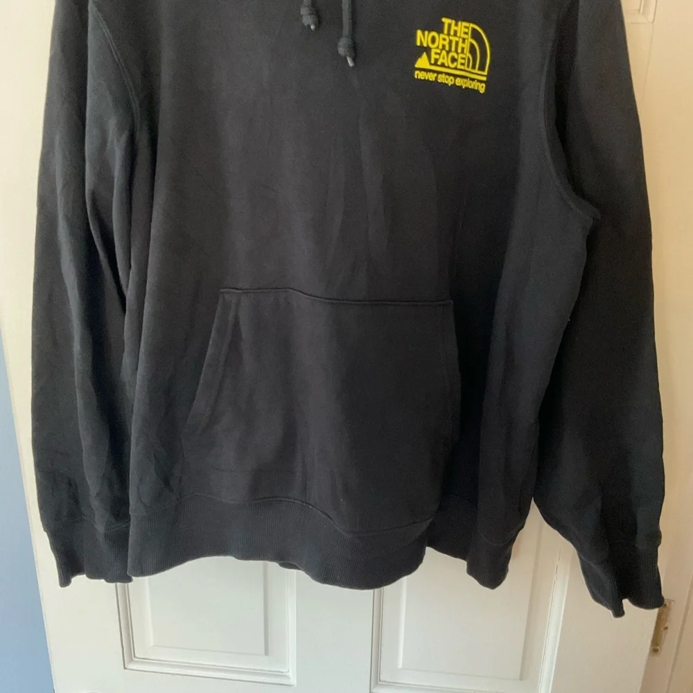 The North Face Men’s NSE Hoodie Sweatshirt Never Stop Exploring Black Size L